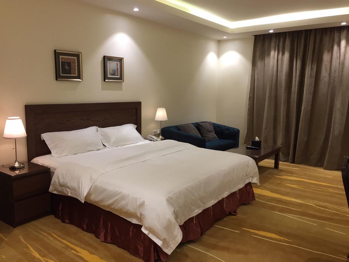 Aparthotel Asfar Plaza à Khobar Extérieur photo