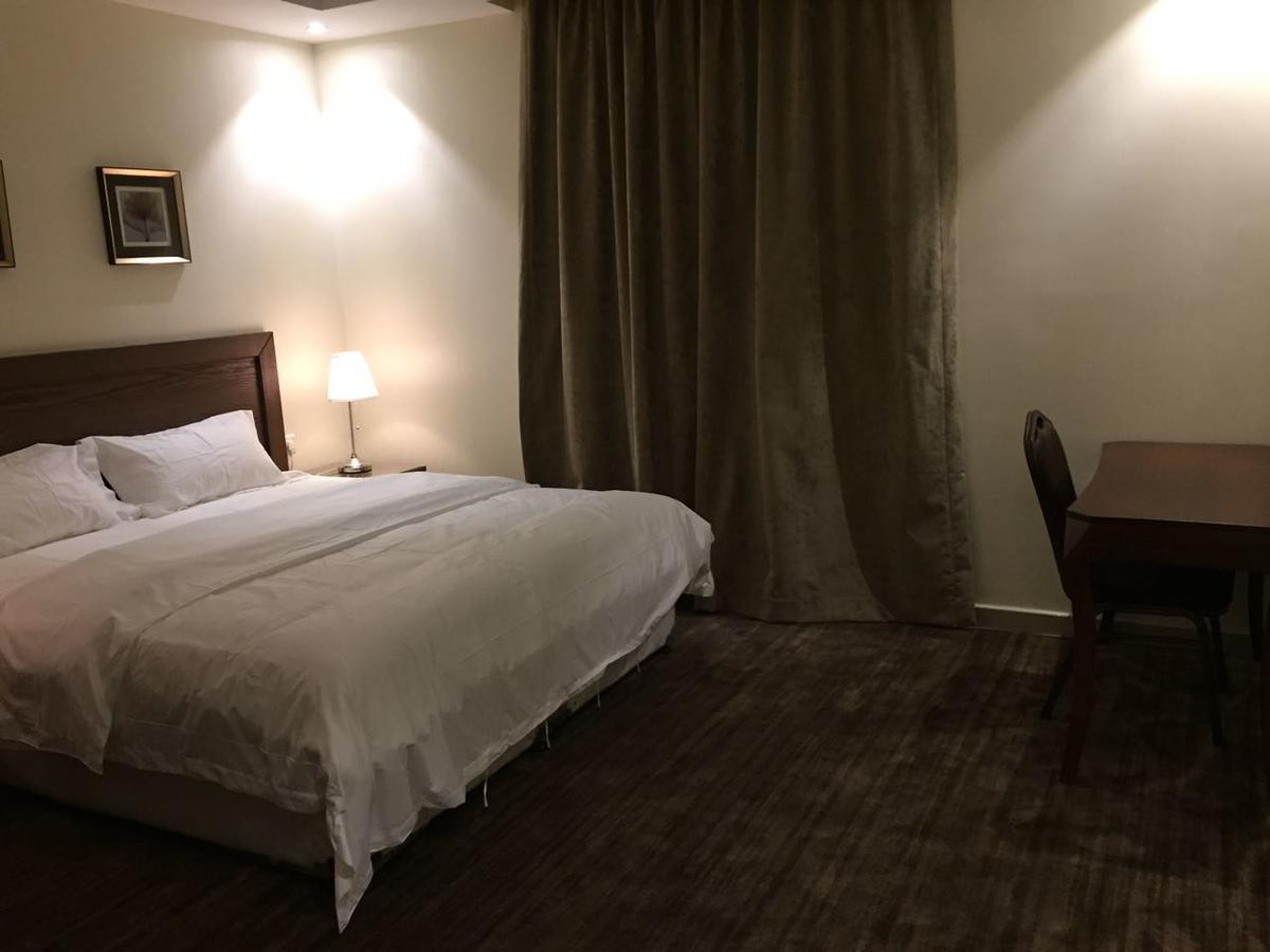 Aparthotel Asfar Plaza à Khobar Extérieur photo