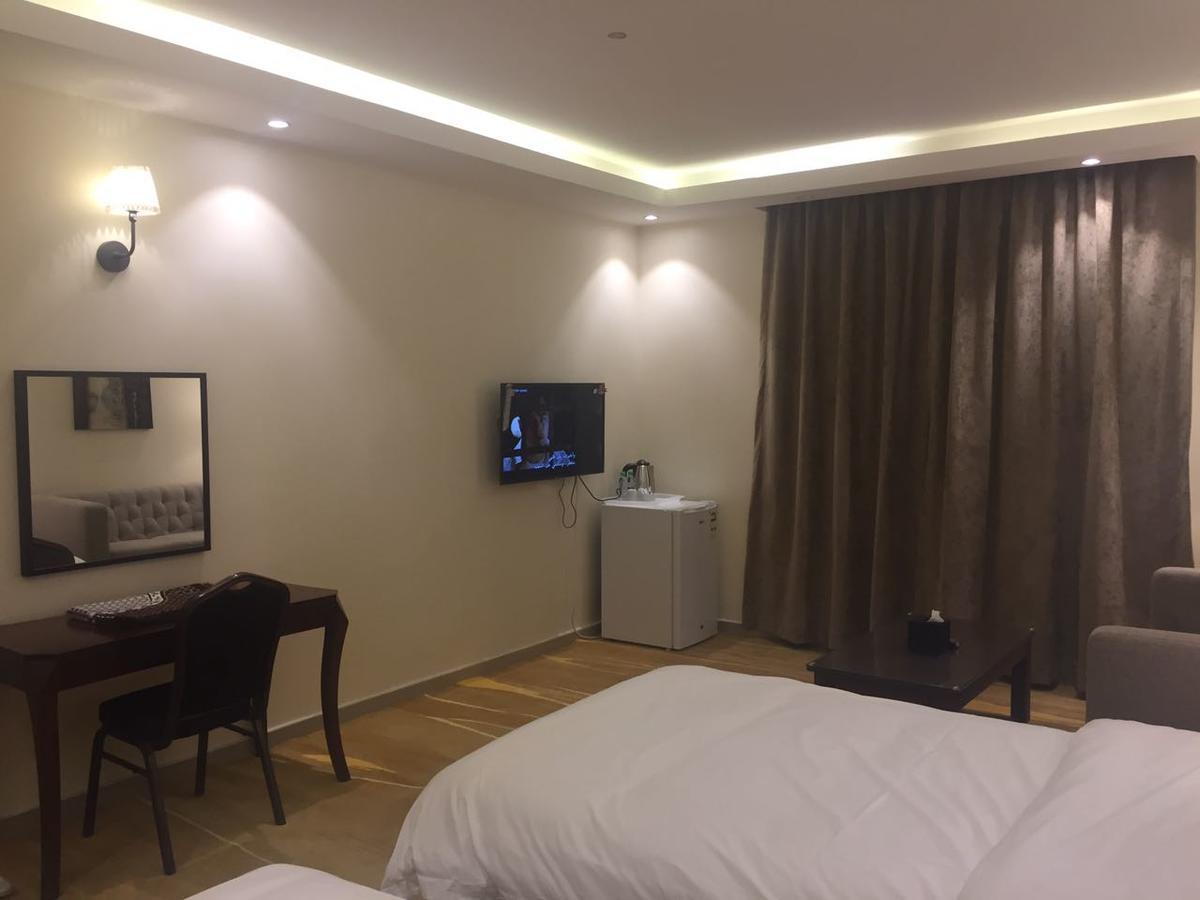 Aparthotel Asfar Plaza à Khobar Extérieur photo