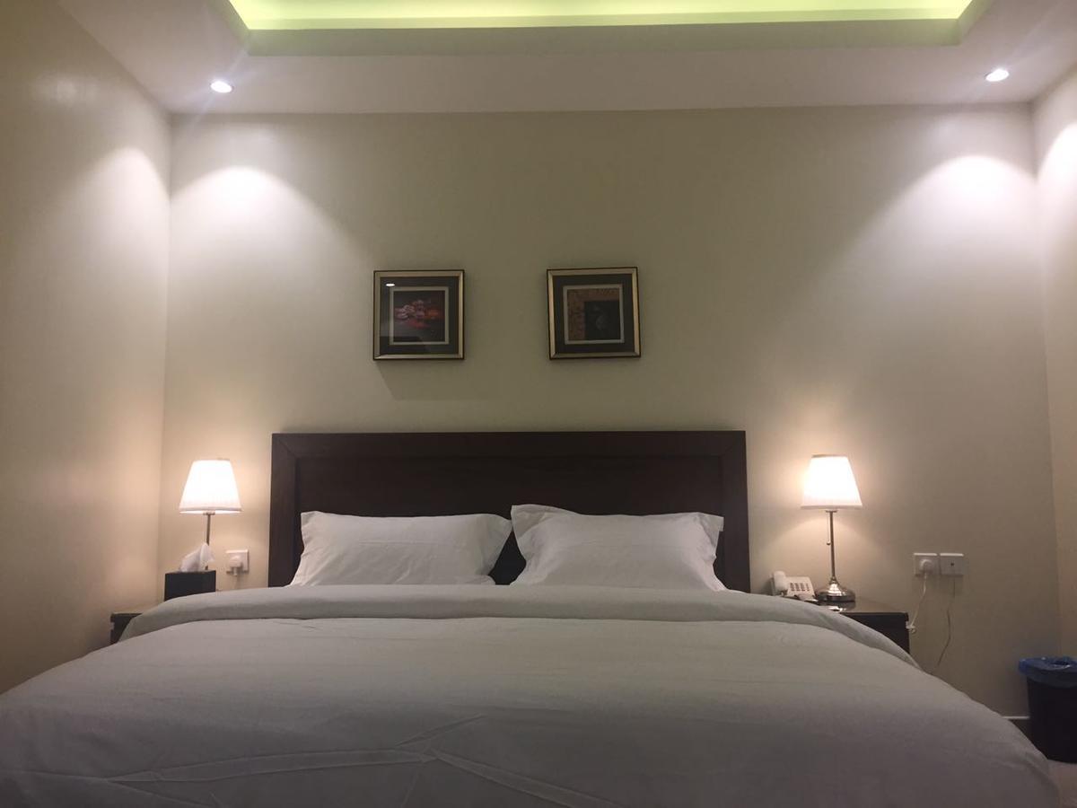 Aparthotel Asfar Plaza à Khobar Extérieur photo